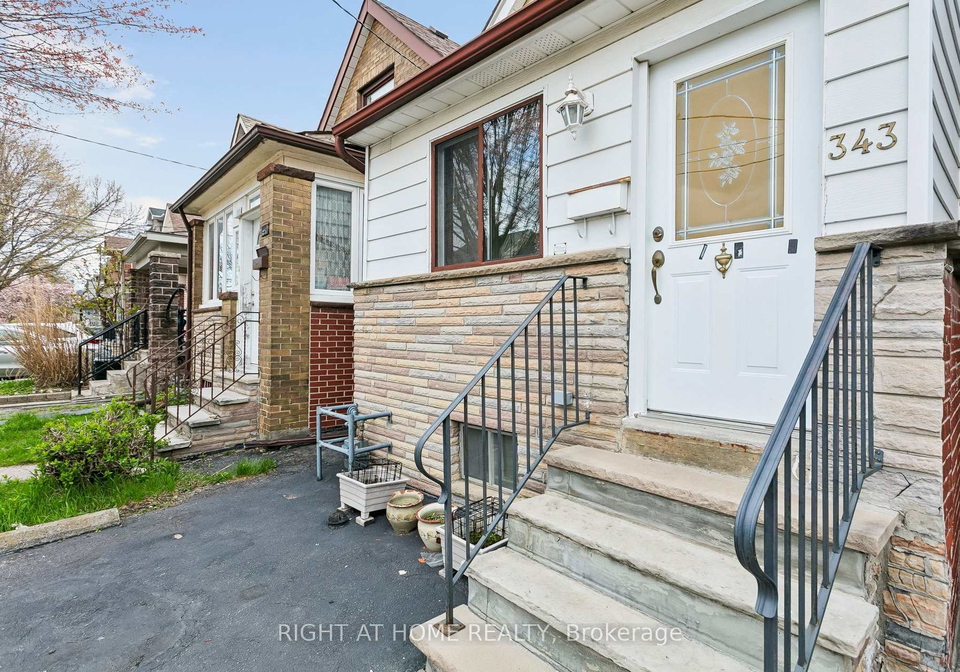 343-westmoreland-avenue-n-toronto-ontario-w13083680