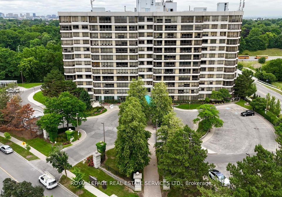 310-mill-street-s-brampton-ontario-w13083778