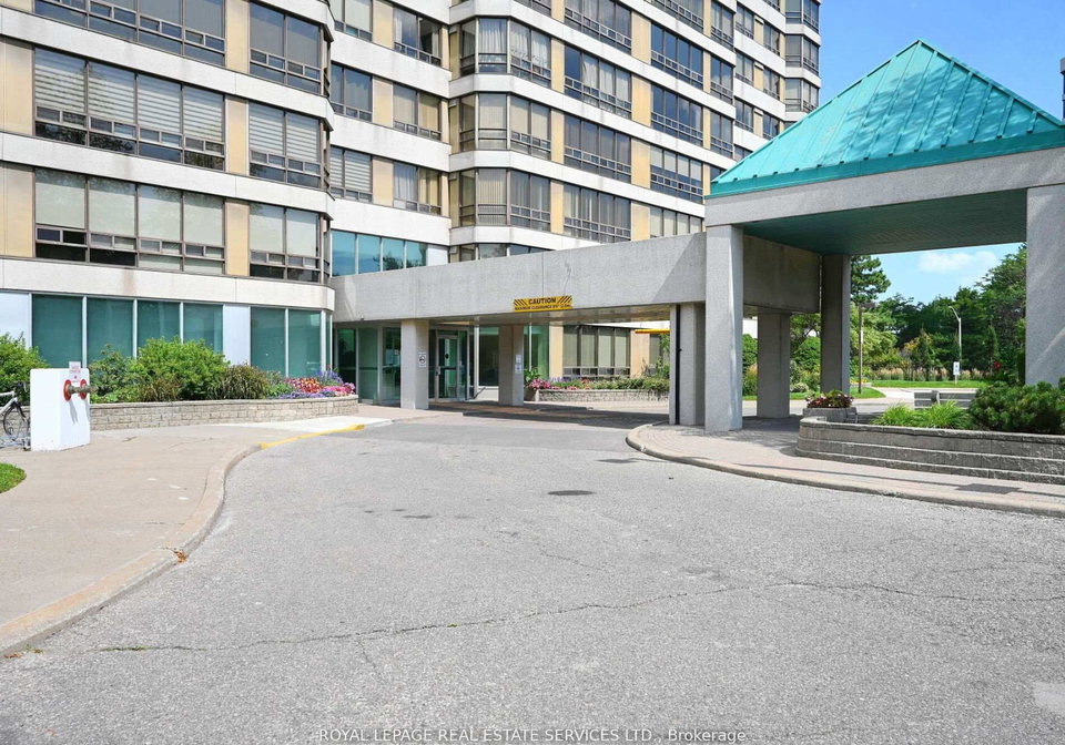 310-mill-street-s-brampton-ontario-w13083778