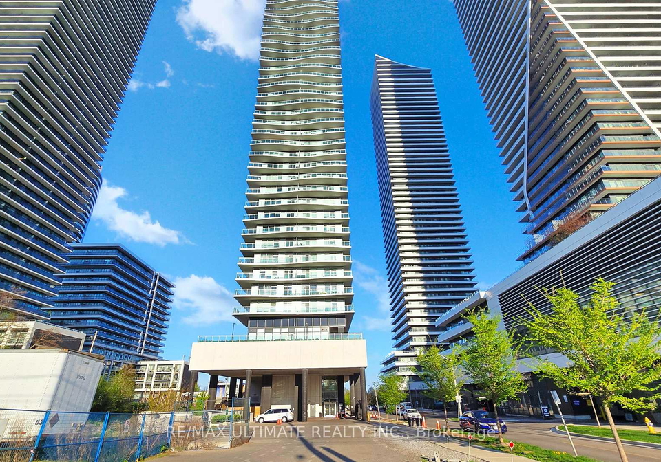 33-shore-breeze-drive-etobicoke-ontario-w13083838