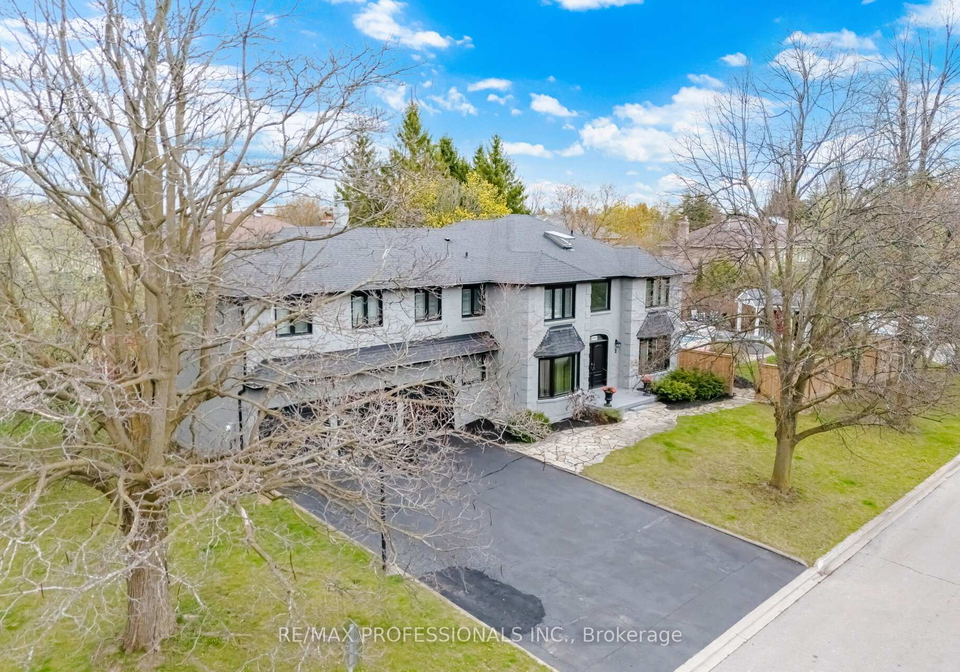 2-enchangted-court-brampton-ontario-w13083934