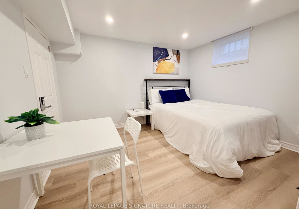 450-abington-avenue-mississauga-ontario-w13083970