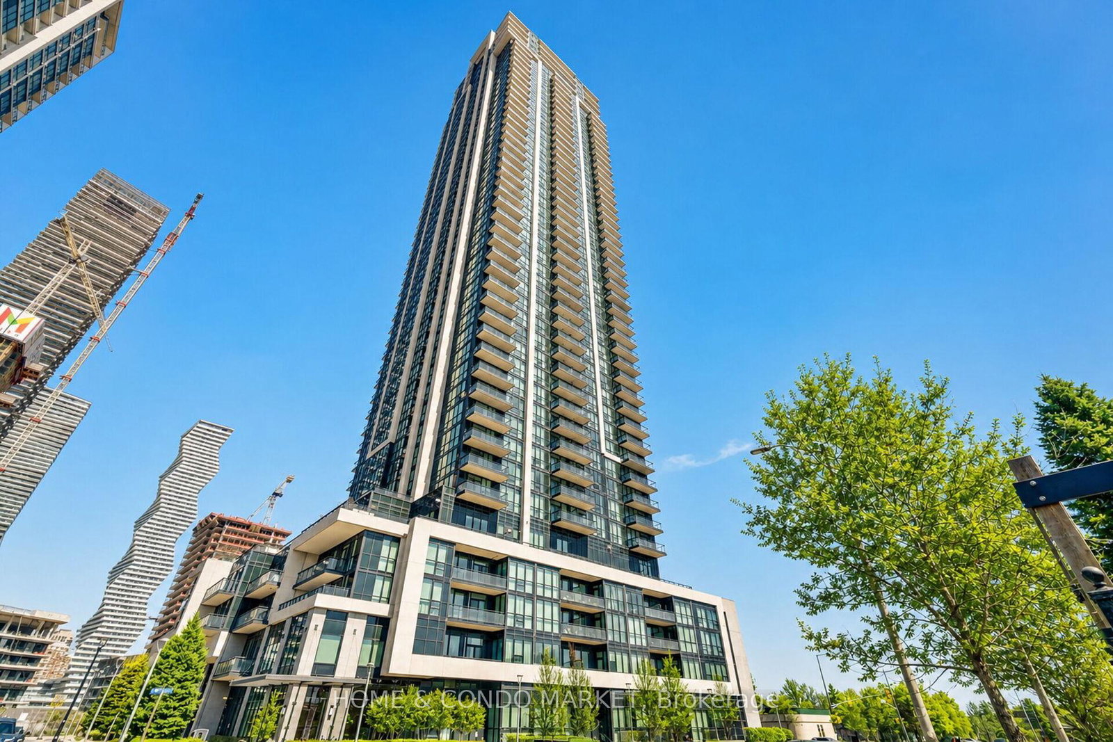 3975-grand-park-drive-mississauga-ontario-w13084032