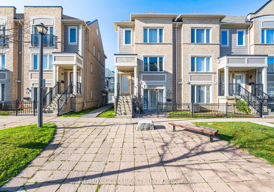 60-fairwood-circle-brampton-ontario-w13084050