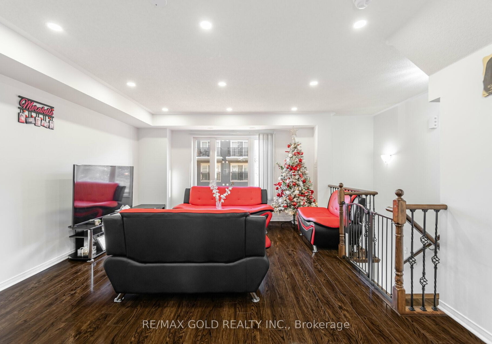 60-fairwood-circle-brampton-ontario-w13084050