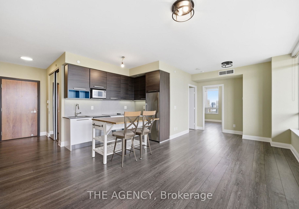 36-park-lawn-road-etobicoke-ontario-w13084058