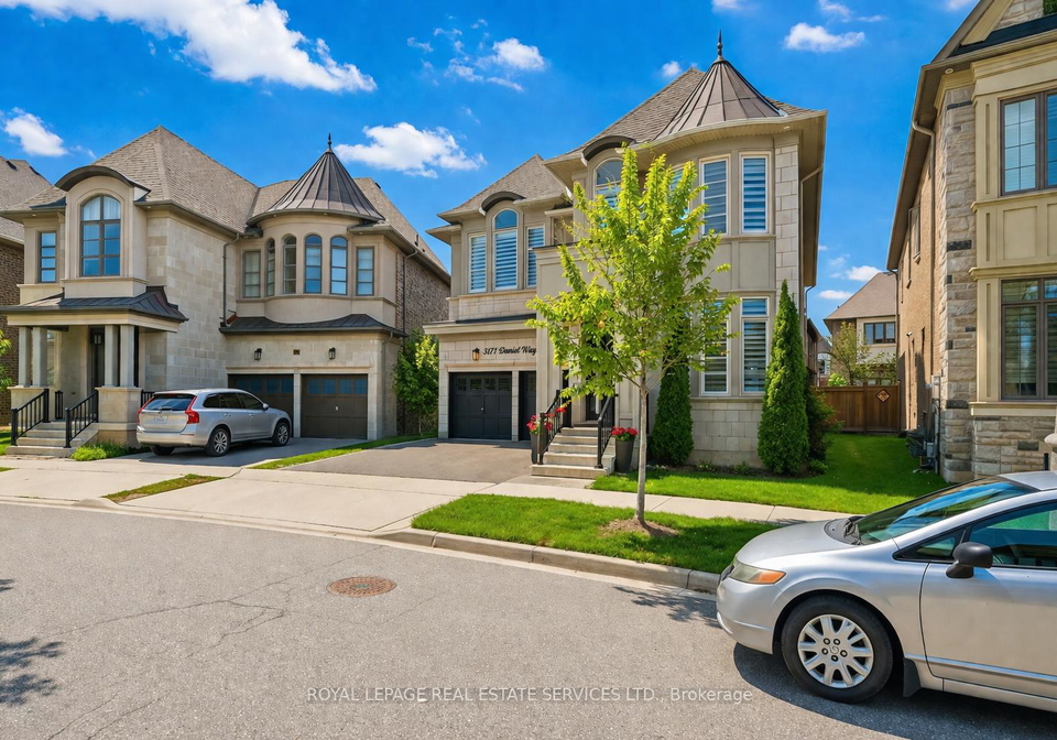 3171-daniel-way-oakville-ontario-w13084312