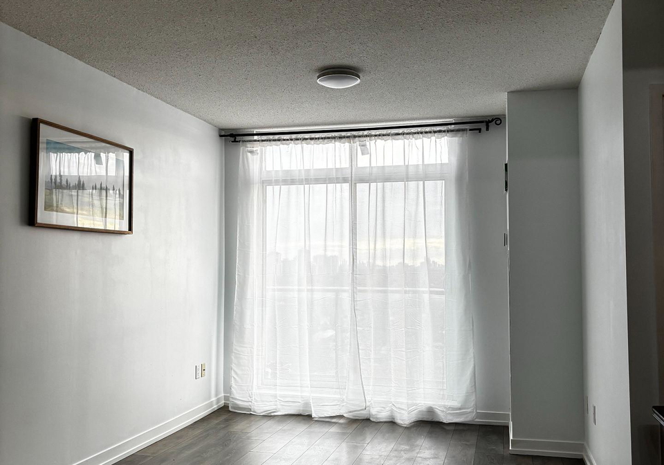 812-lansdowne-avenue-toronto-ontario-w13084336