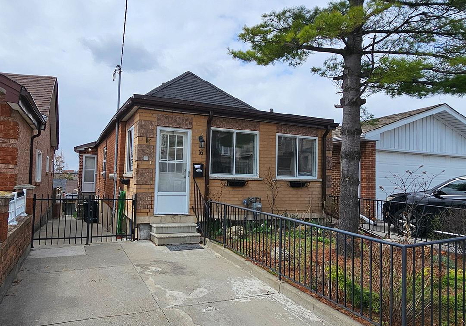 16-failsworth-avenue-toronto-ontario-w13084392