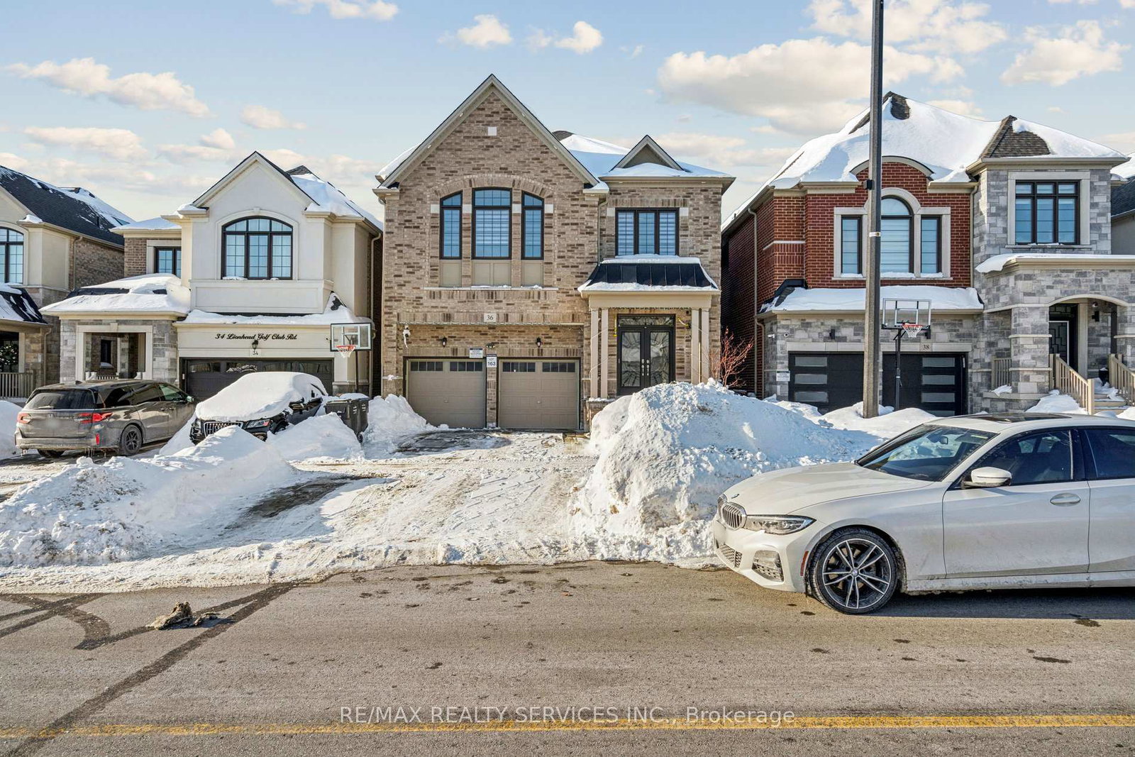 36-lionhead-golf-club-road-brampton-ontario-w13084818