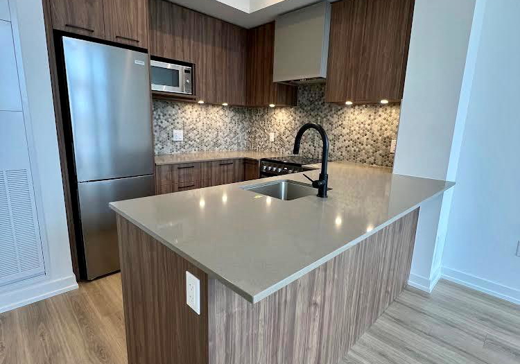 10-lagerfeld-drive-brampton-ontario-w13084822