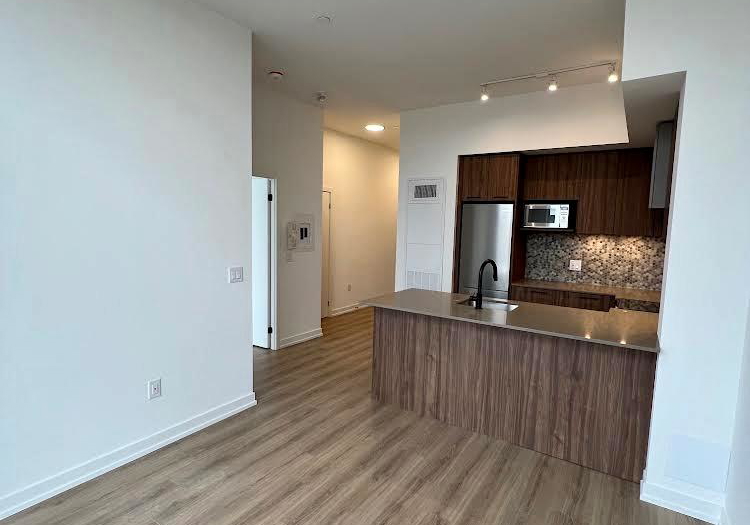 10-lagerfeld-drive-brampton-ontario-w13084822