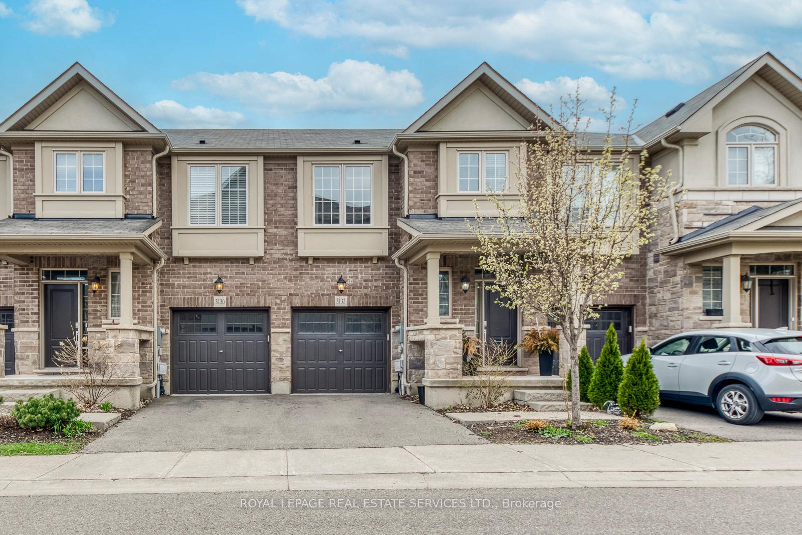 3132-blackfriar-common-oakville-ontario-w13085108