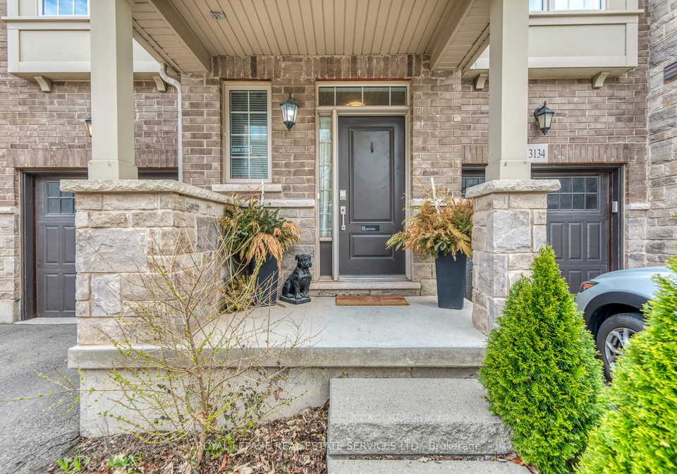 3132-blackfriar-common-oakville-ontario-w13085108