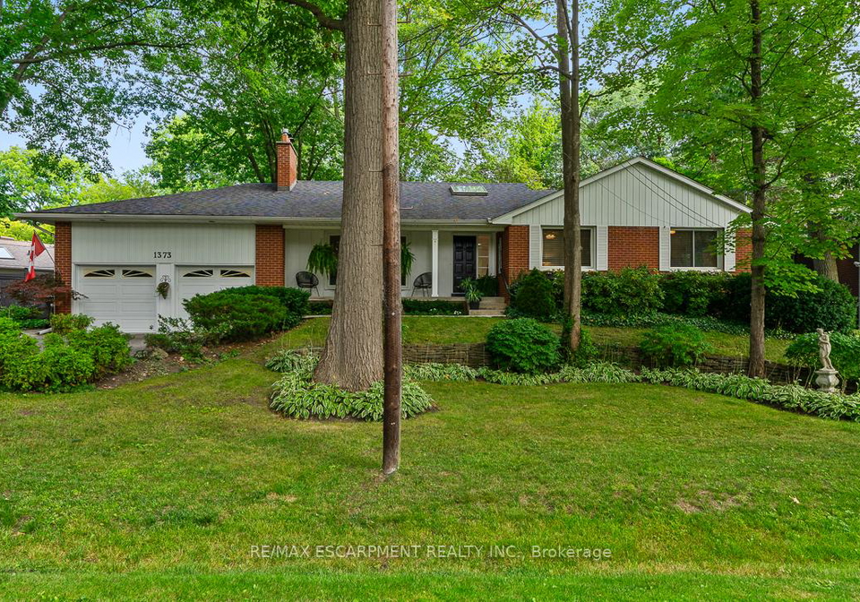 1373-queen-victoria-avenue-mississauga-ontario-w13085352