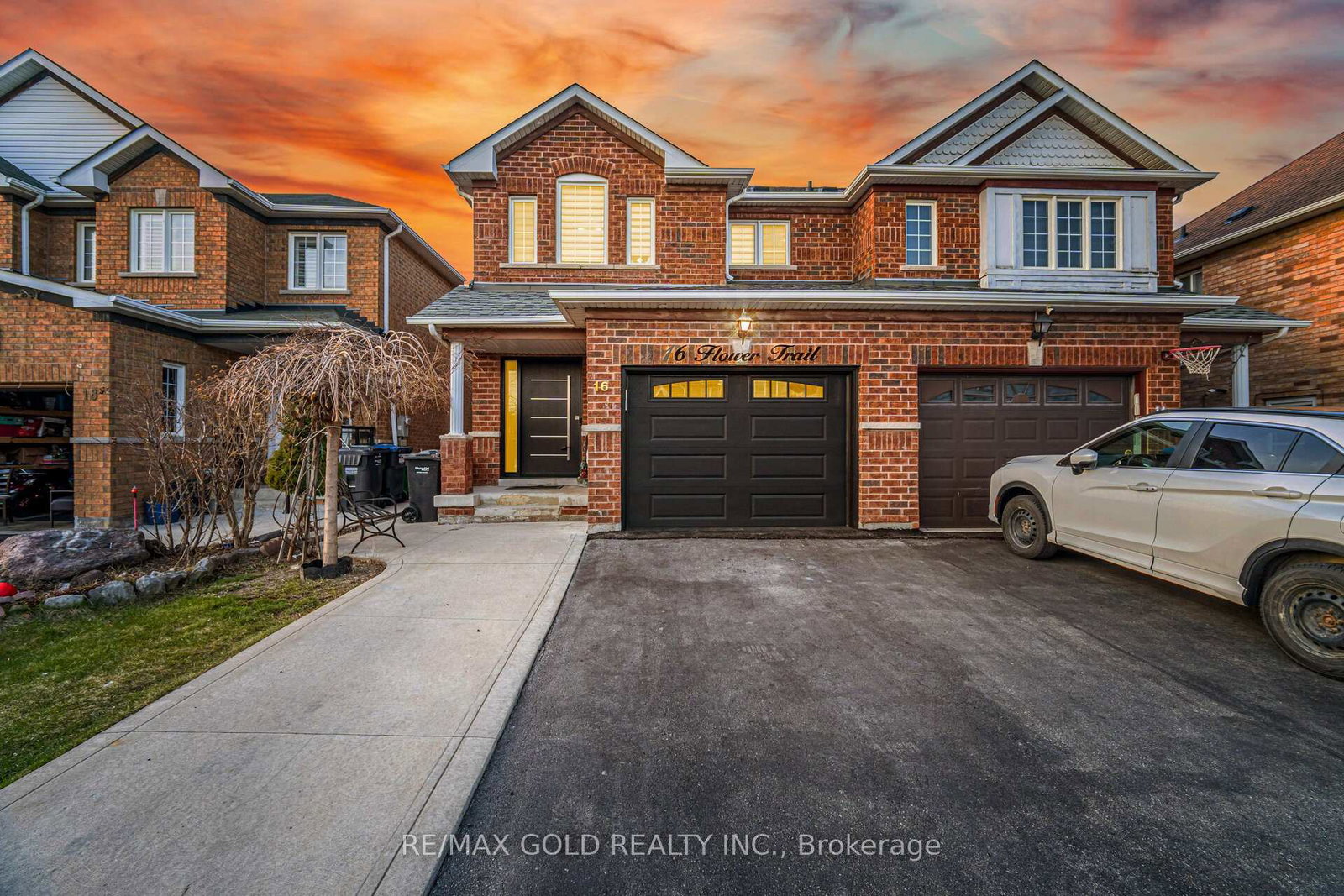 16-flower-trail-brampton-ontario-w13085426
