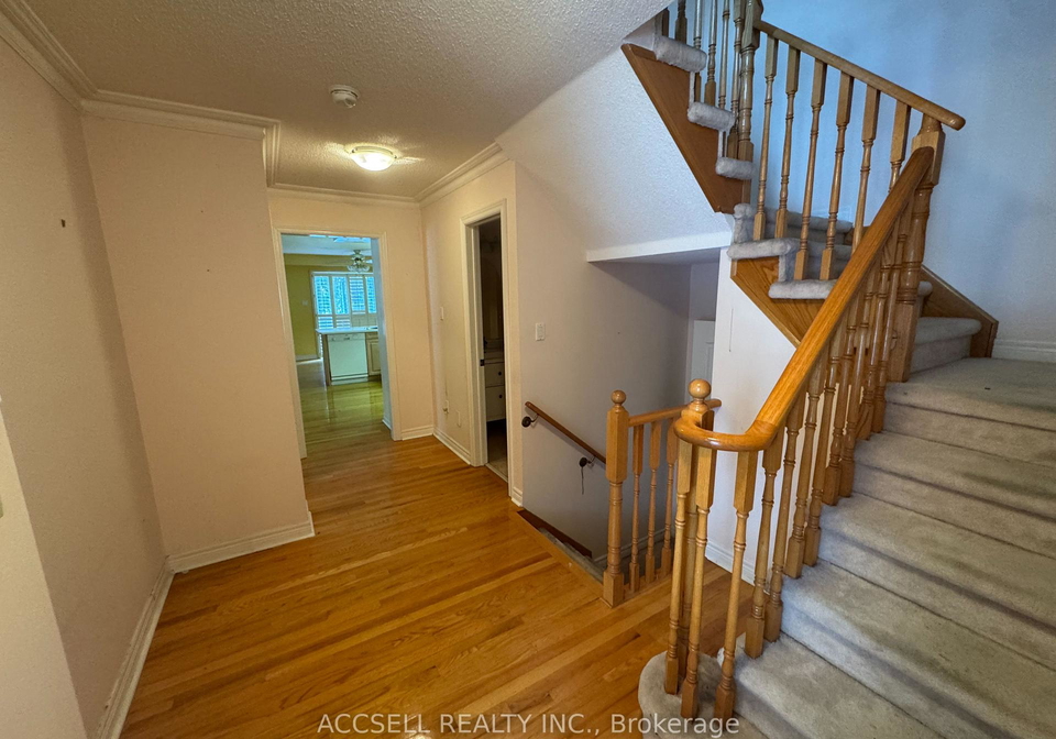1905-broad-hollow-gate-mississauga-ontario-w13085448