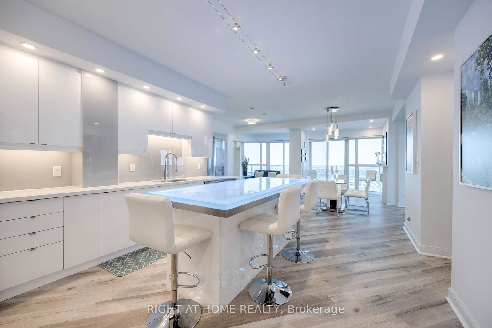 60-absolute-avenue-mississauga-ontario-w13085550