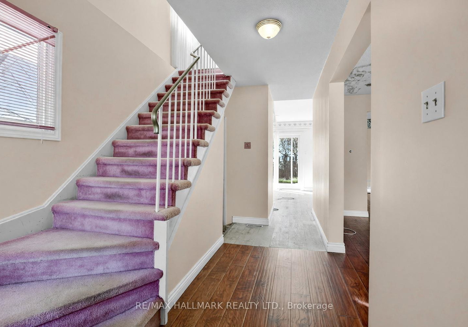 16-shelbourne-court-brampton-ontario-w13085752