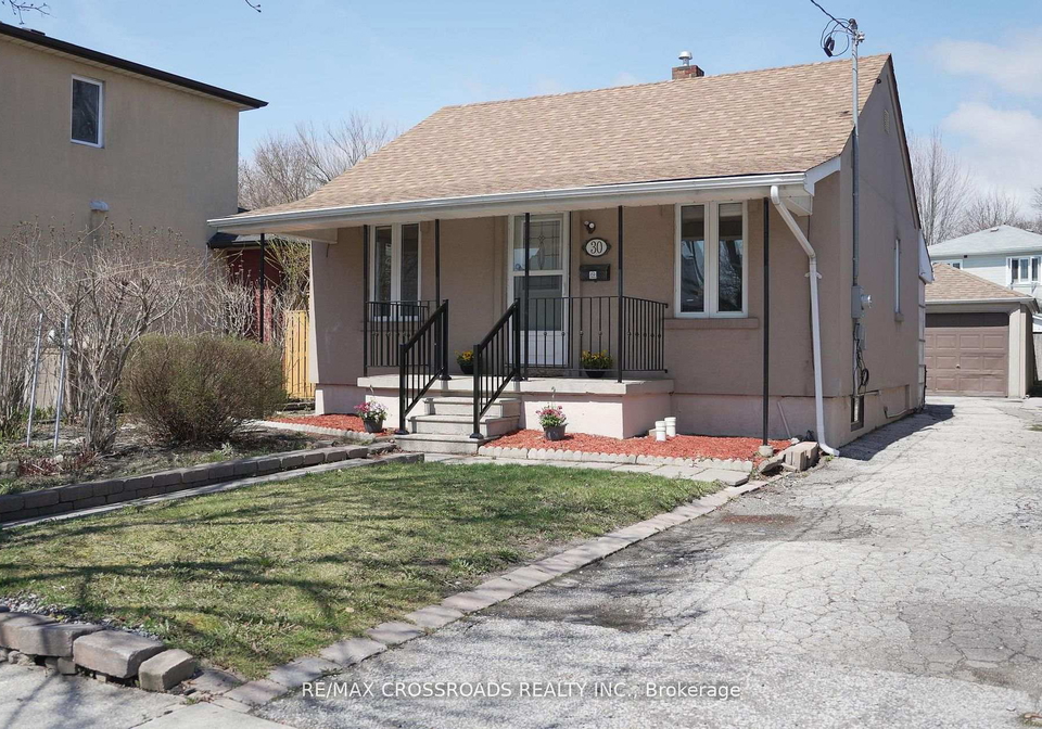 30-hearst-circle-north-york-ontario-w13086042