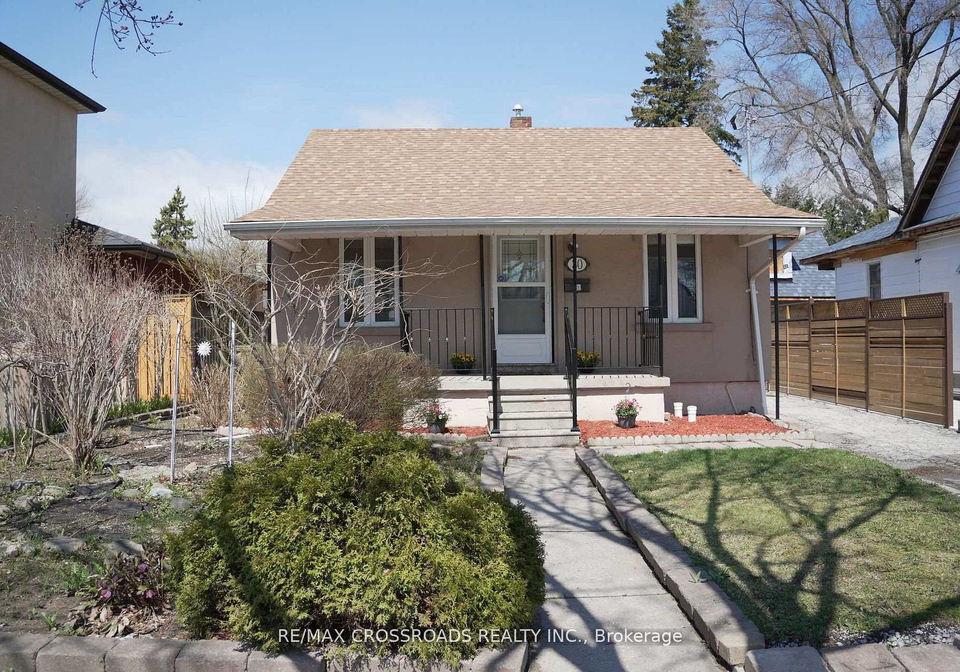 30-hearst-circle-north-york-ontario-w13086042