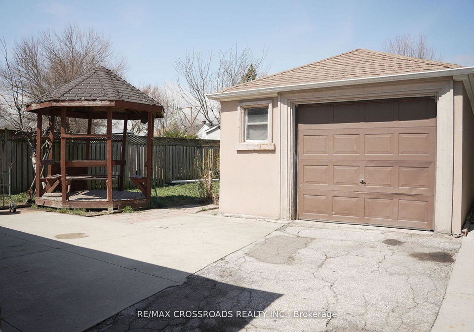 30-hearst-circle-north-york-ontario-w13086042