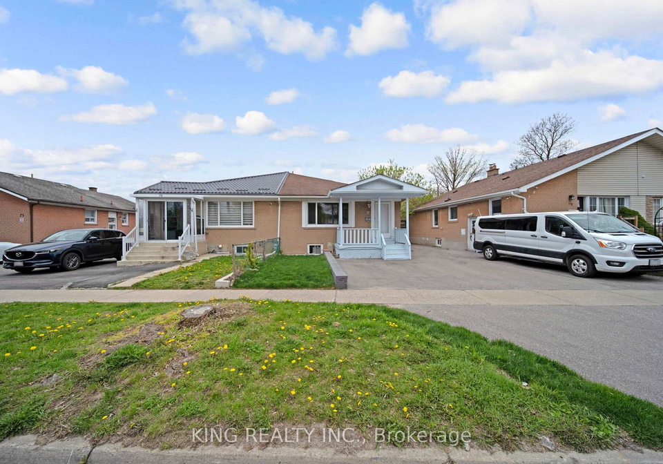 71-mcmurchy-avenue-s-brampton-ontario-w13086132