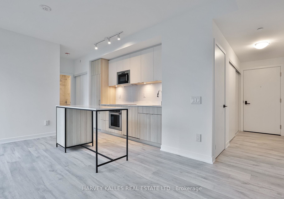 215-lakeshore-road-w-mississauga-ontario-w13086338