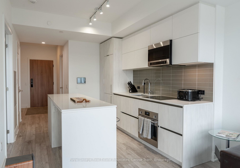 21-park-street-e-mississauga-ontario-w13086364