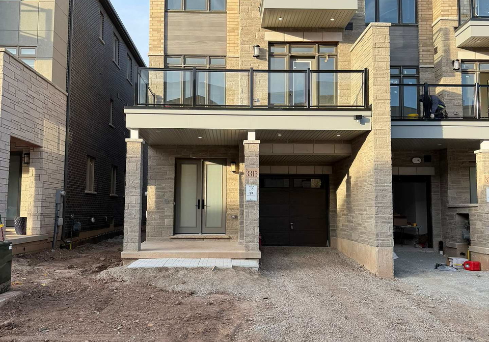 3315-taha-gardens-oakville-ontario-w13086584