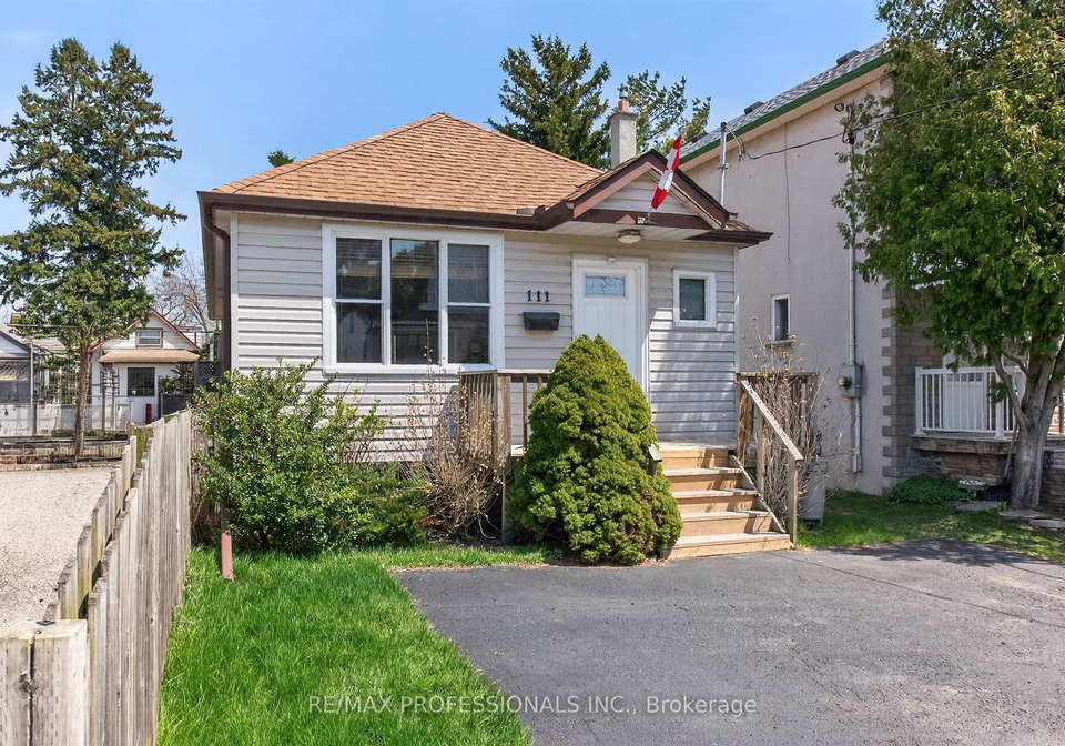 111-seventeenth-street-etobicoke-ontario-w13086620