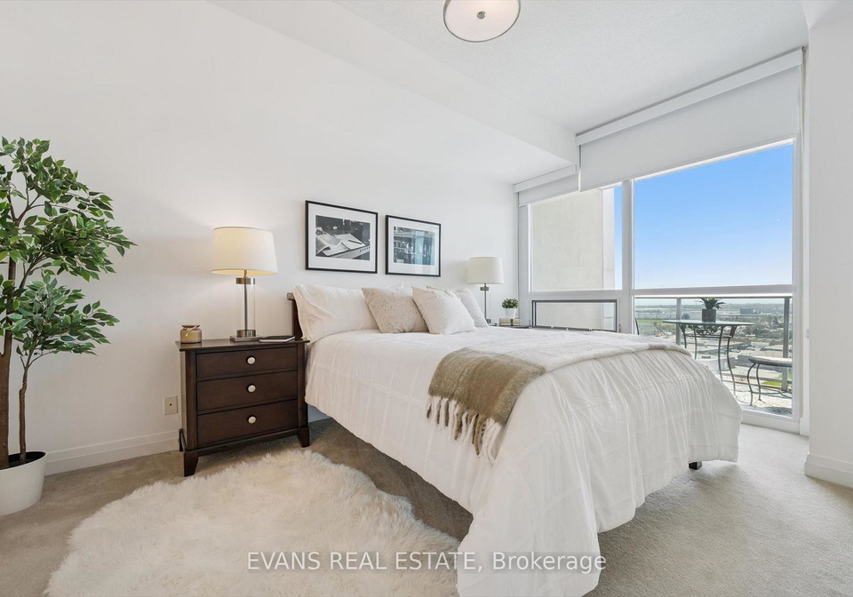 1055-southdown-road-mississauga-ontario-w13086694