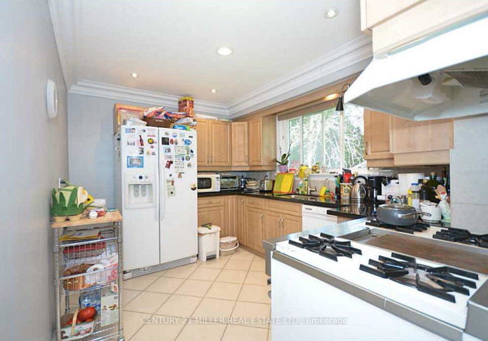 469-scarsdale-crescent-oakville-ontario-w13086816