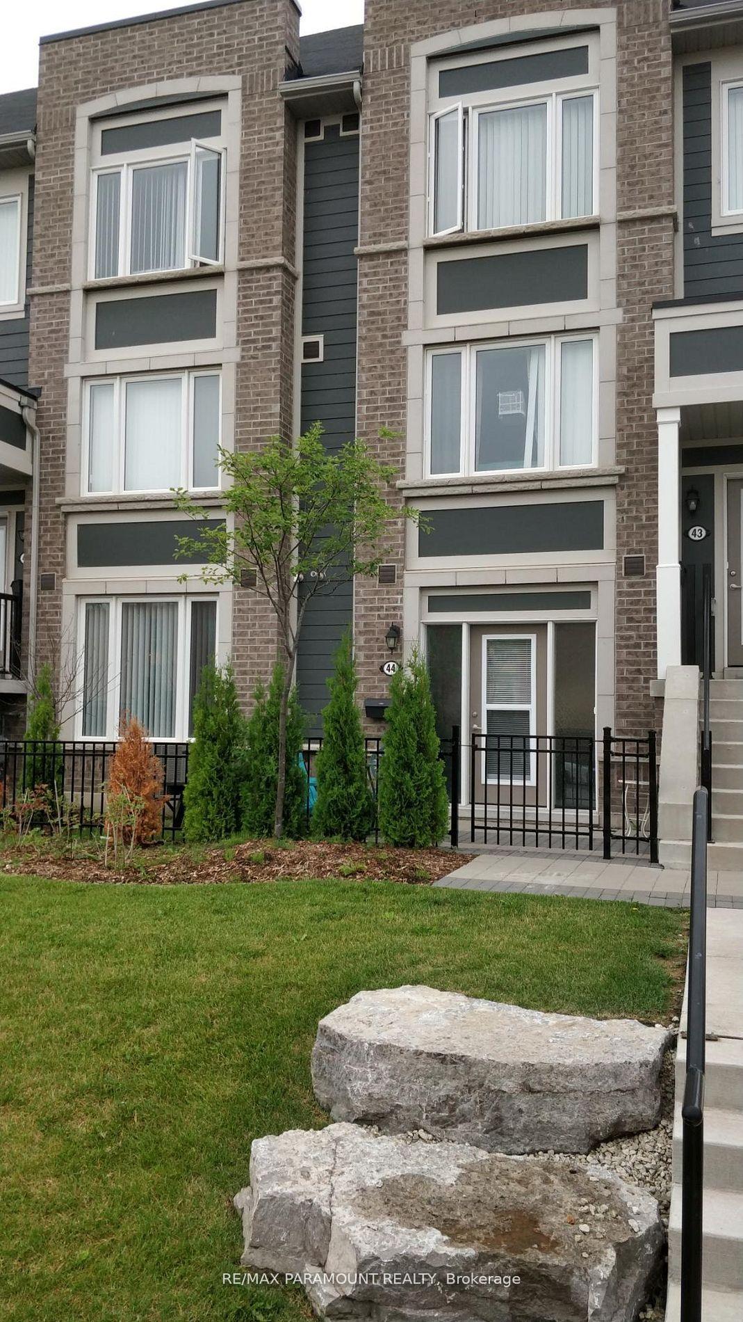 250-sunny-meadow-boulevard-brampton-ontario-w13086870