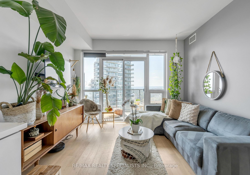 2212-lake-shore-boulevard-etobicoke-ontario-w13086890