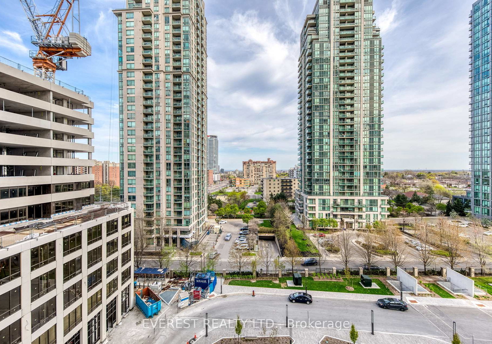 30-elm-drive-n-mississauga-ontario-w13087084