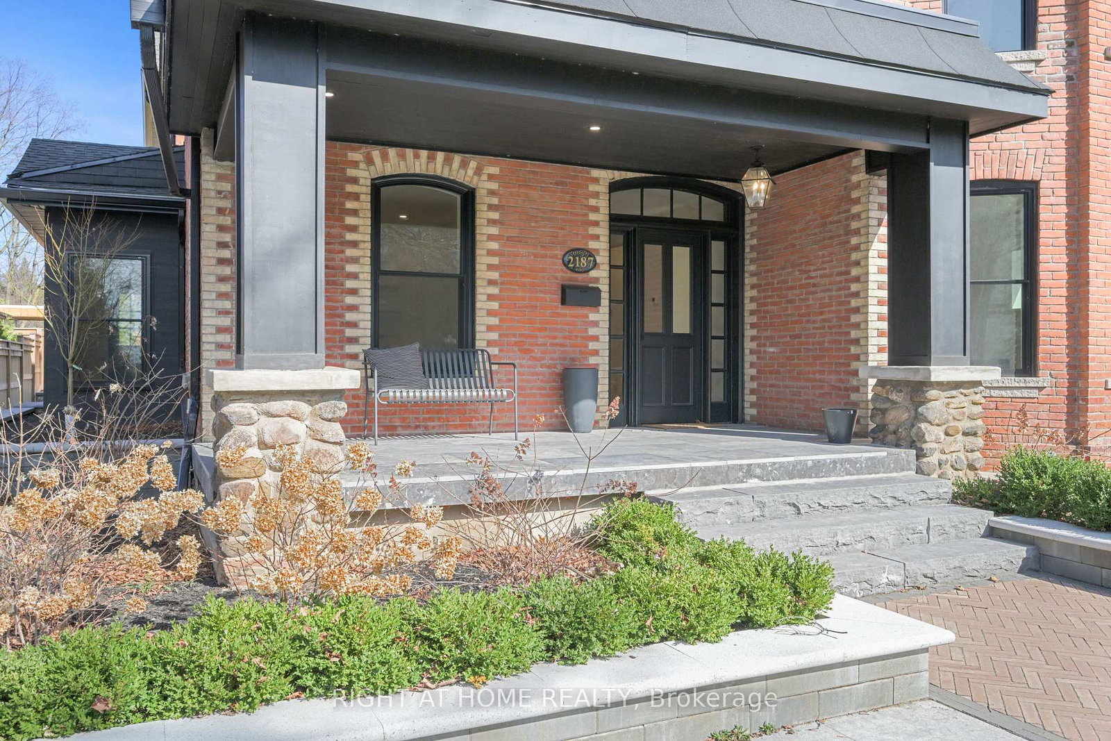 2187-lakeshore-road-burlington-ontario-w13087106