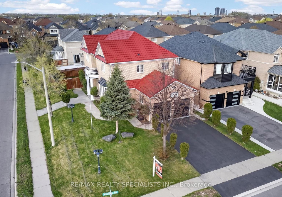 2-loggers-lane-brampton-ontario-w13087236