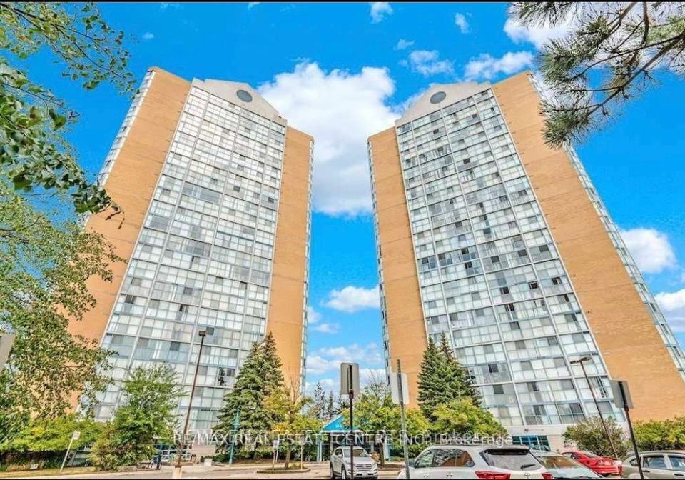 35-trailwood-drive-mississauga-ontario-w13087624