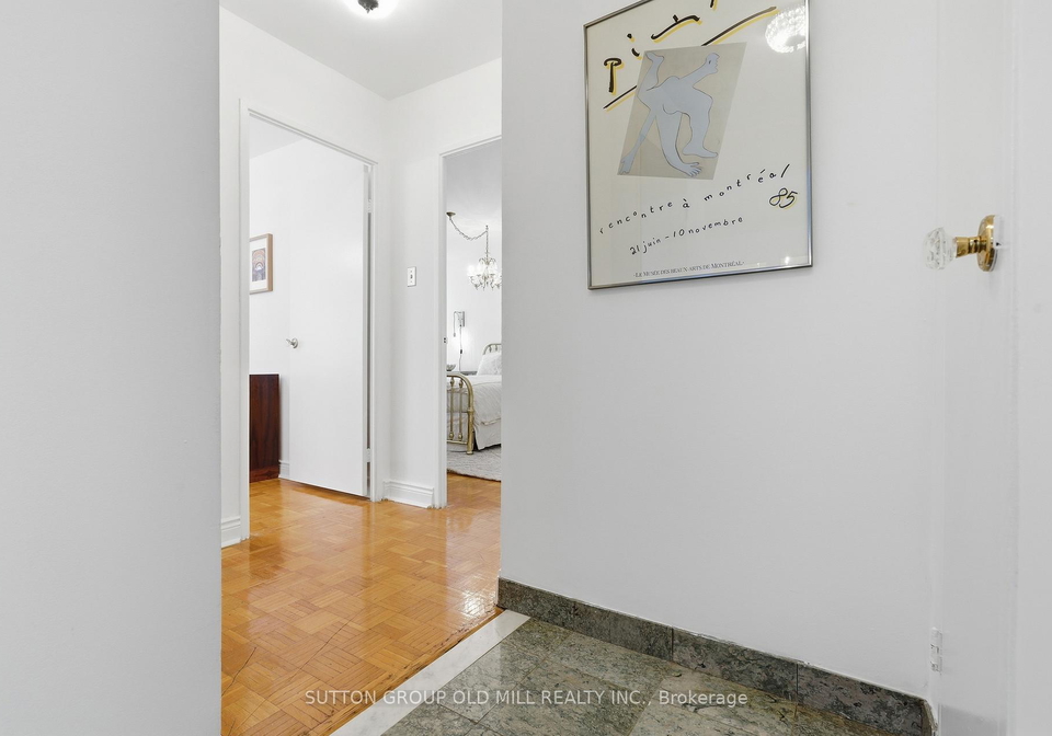 360-ridelle-avenue-north-york-ontario-w13087680