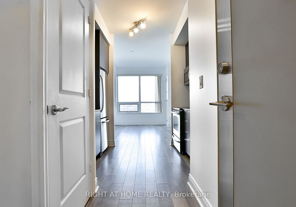 16-brookers-lane-etobicoke-ontario-w13087846