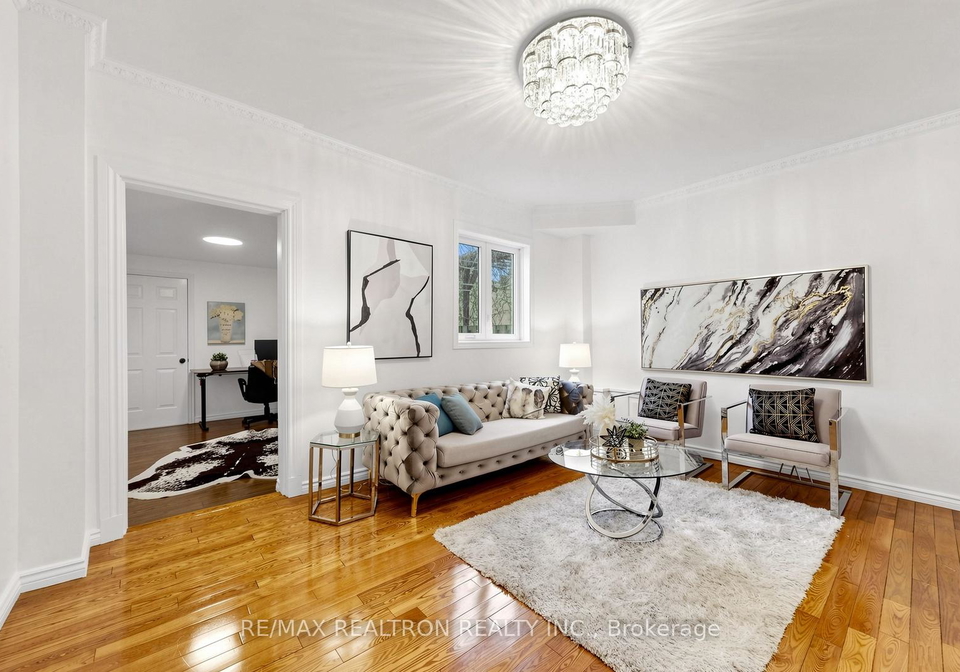 318-westmoreland-avenue-toronto-ontario-w13087984