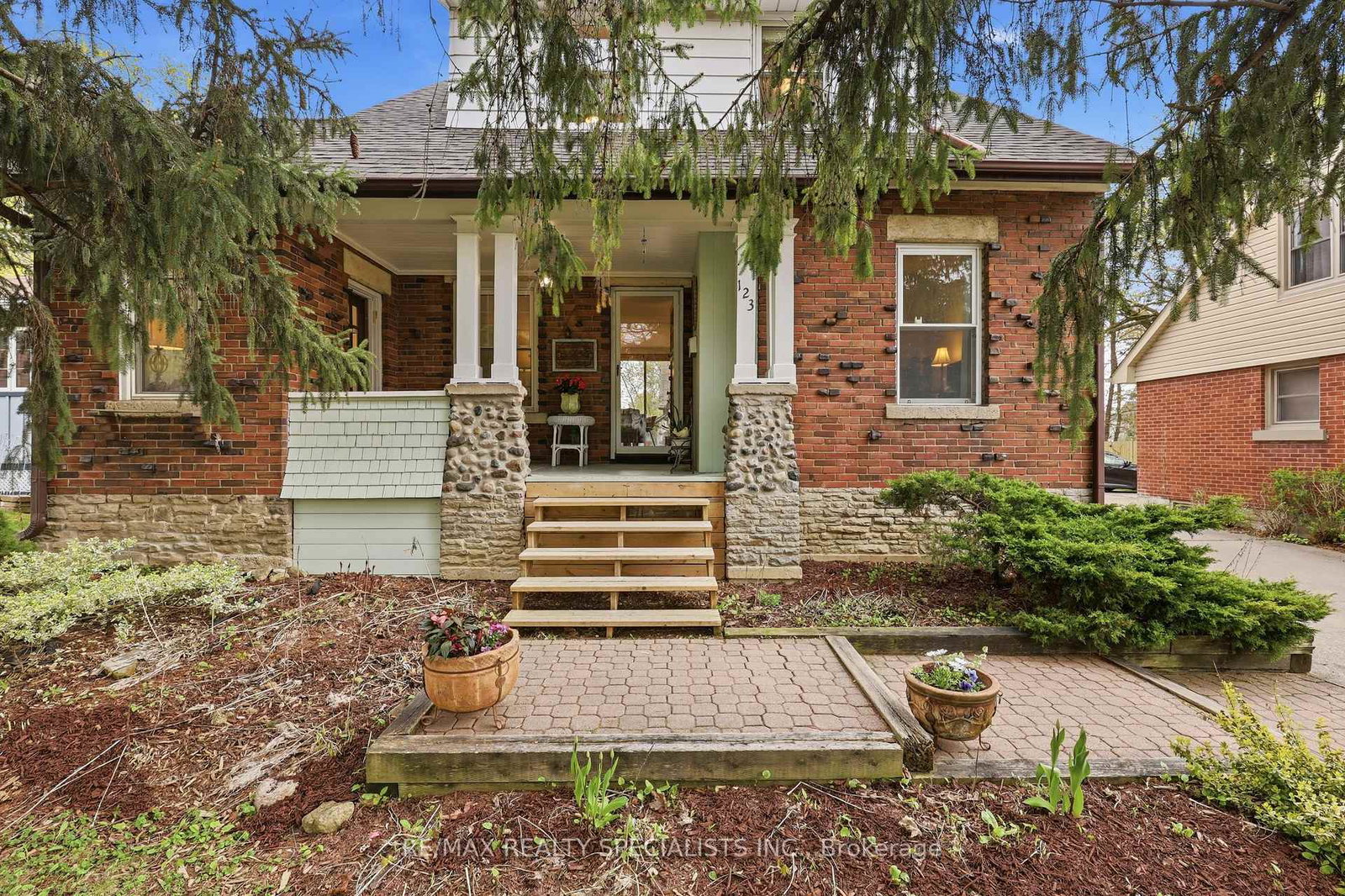 123-mill-street-s-brampton-ontario-w13087986