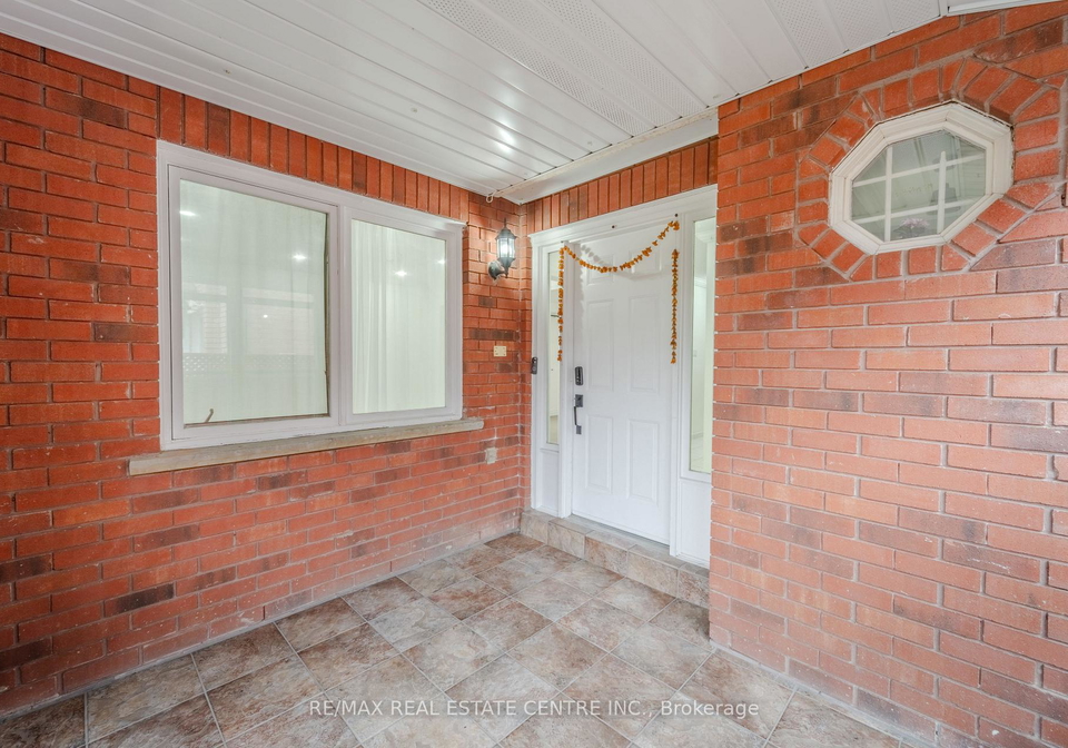 36-kentucky-drive-brampton-ontario-w13088160