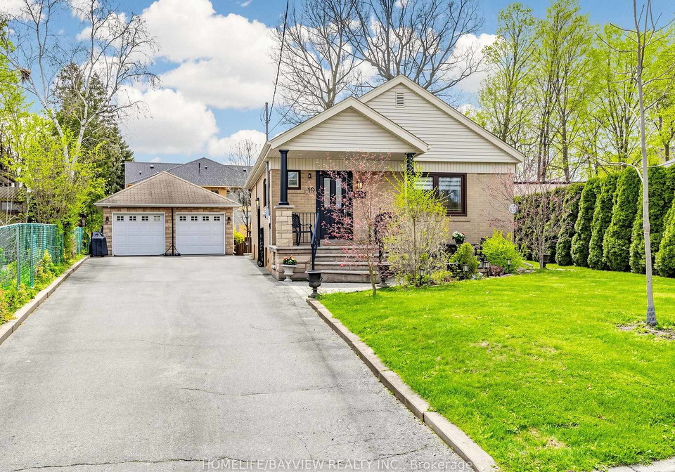 10-woolton-crescent-north-york-ontario-w13088268
