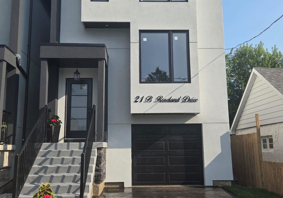 21b-roseland-drive-etobicoke-ontario-w13088360