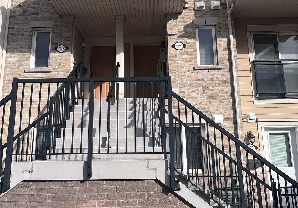 4975-southampton-drive-mississauga-ontario-w13088600