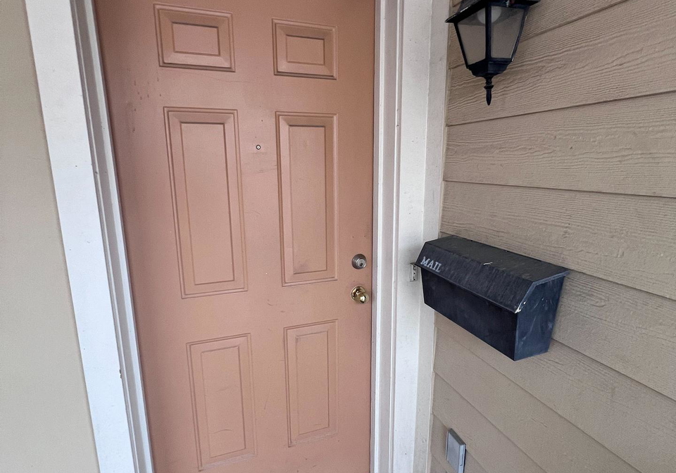 4975-southampton-drive-mississauga-ontario-w13088600