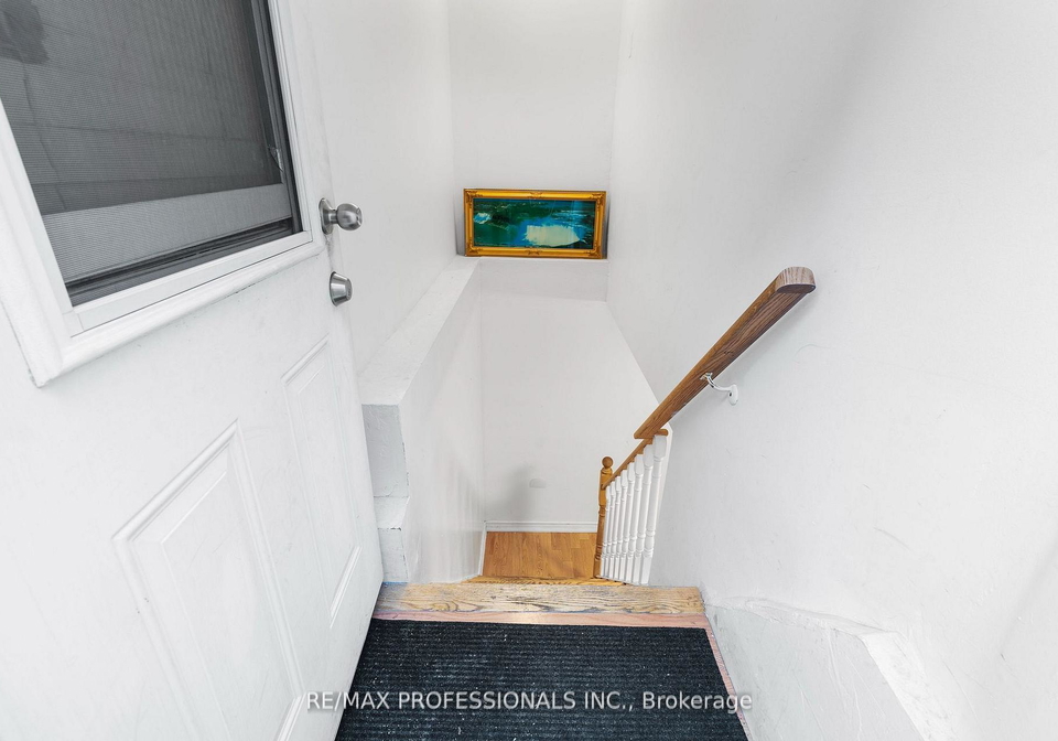 161-bob-yuill-drive-york-ontario-w13088674