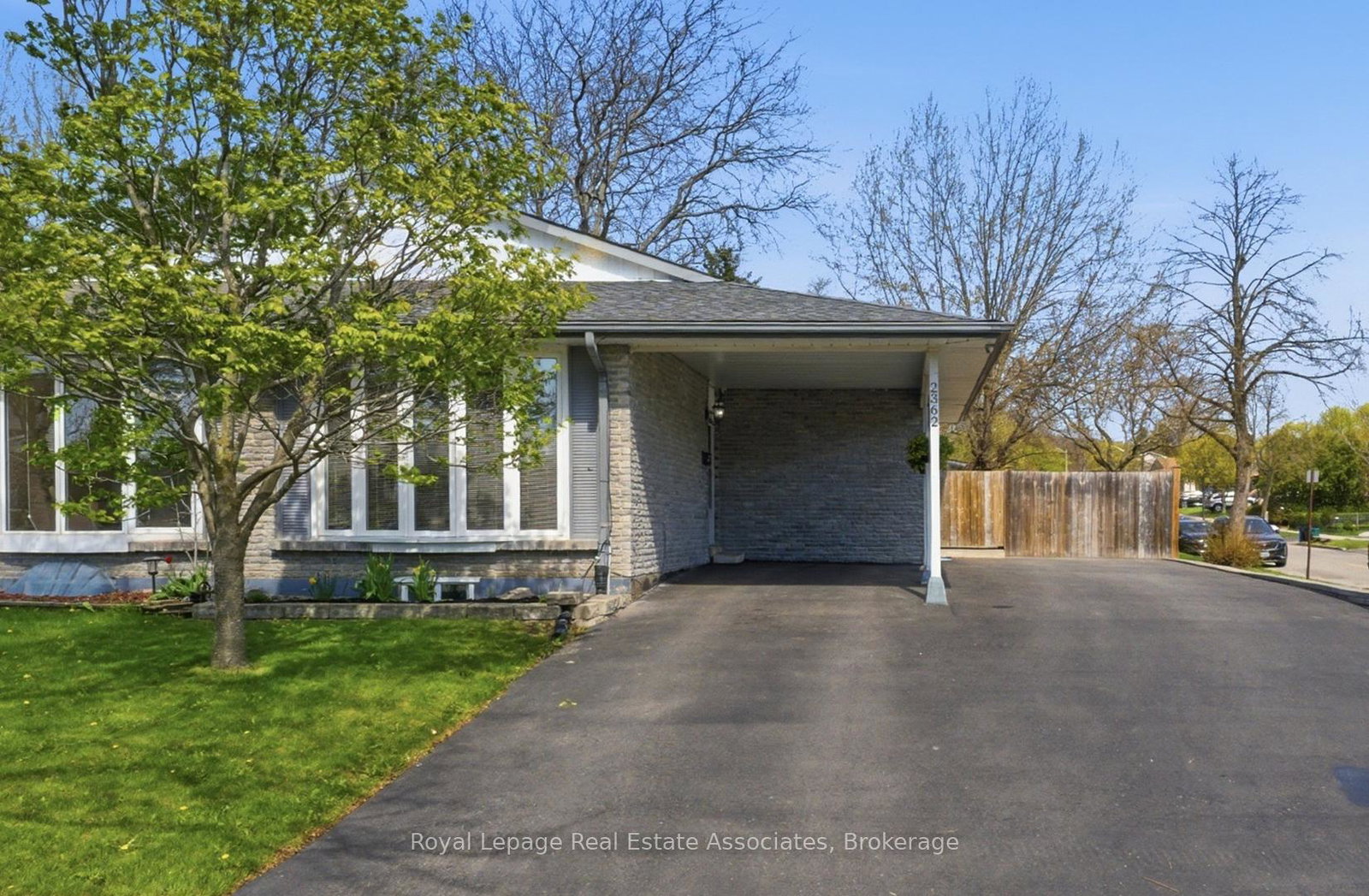 2362-greenbank-trail-burlington-ontario-w13088924